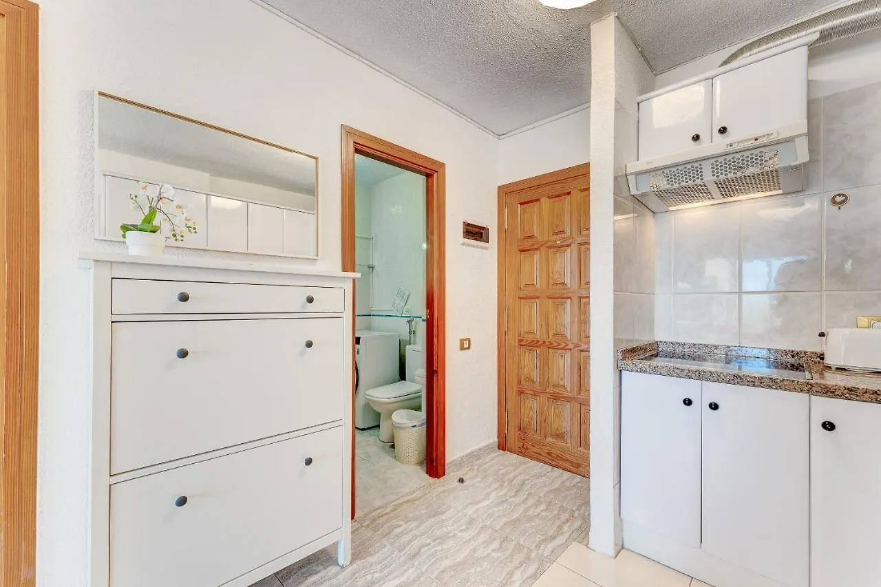 Torres Del Sol Beach Front Apartment Ph06 Los Cristianos  0*, Los Cristianos (Tenerife) İspanya