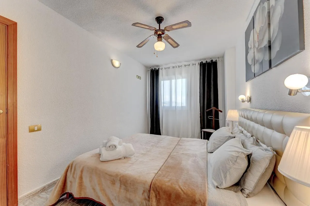Torres Del Sol Beach Front Apartment Ph06 Los Cristianos  0*, Los Cristianos (Tenerife)