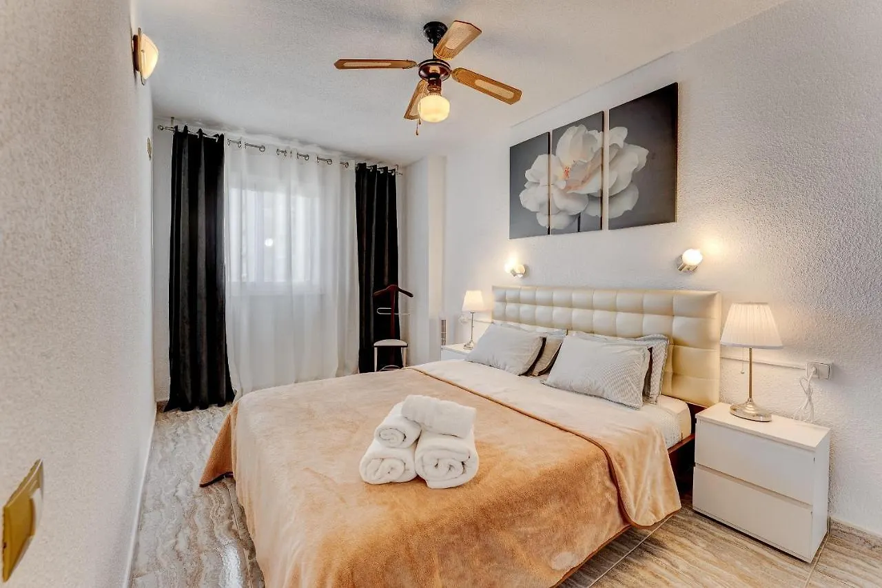 Torres Del Sol Beach Front Apartment Ph06 로스크리스티아노스 스페인