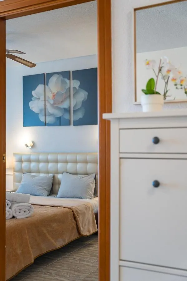 Torres Del Sol Beach Front Apartment Ph06 로스크리스티아노스