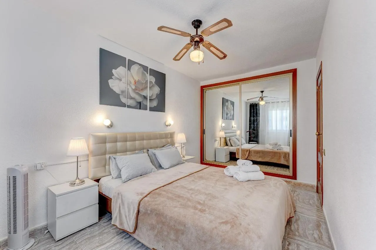 Torres Del Sol Beach Front Apartment Ph06 로스크리스티아노스